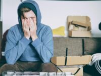 保険営業がきついと感じる方へ｜現場でよくある悩みとキャリアの選び方